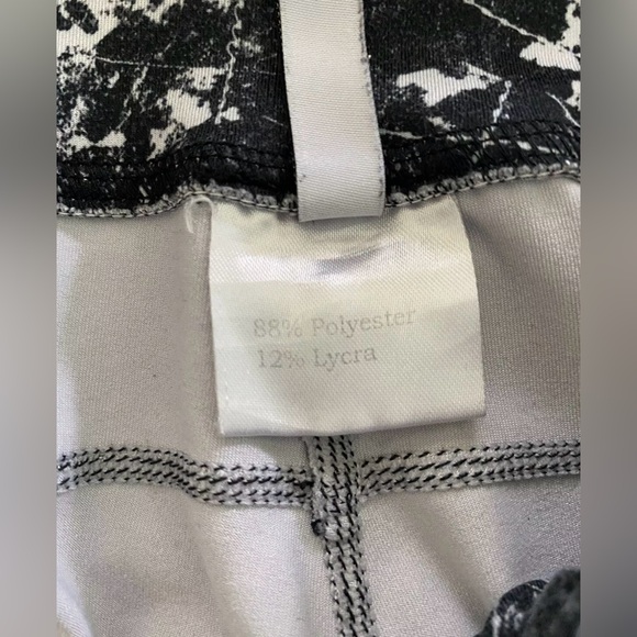 Sugar Pocket Leggings Women’s Large Multicolor Graphic Print Ankle Length Athlet - Picture 3 of 8